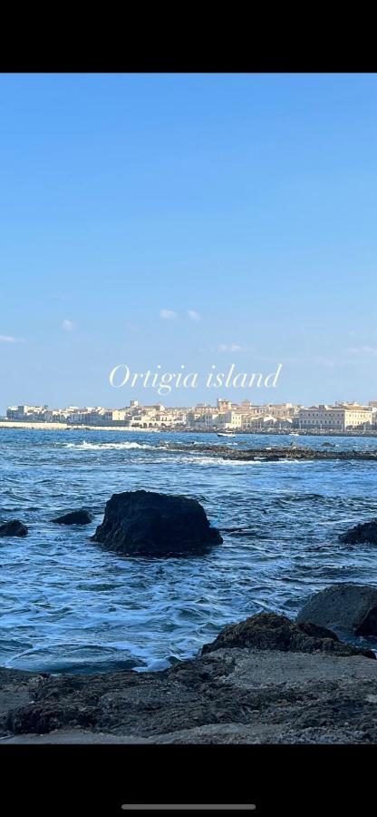 דירות סירקוזה La Porta Sul Mare מראה חיצוני תמונה